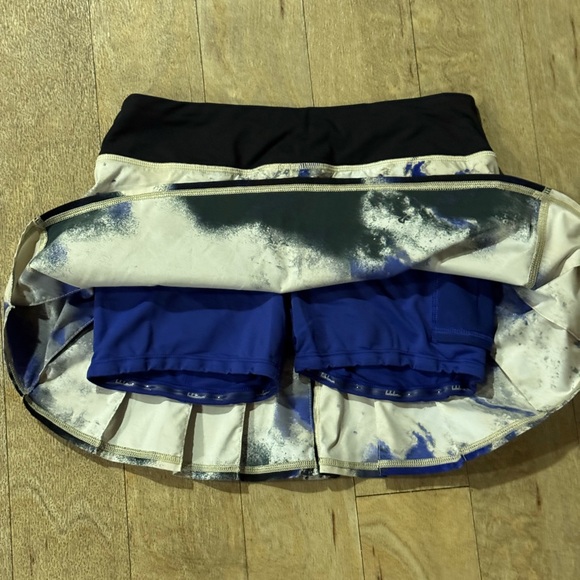 Lululemon Run Pace Setter Skirt Milky Way Multi Print Size 4 - Picture 6 of 6